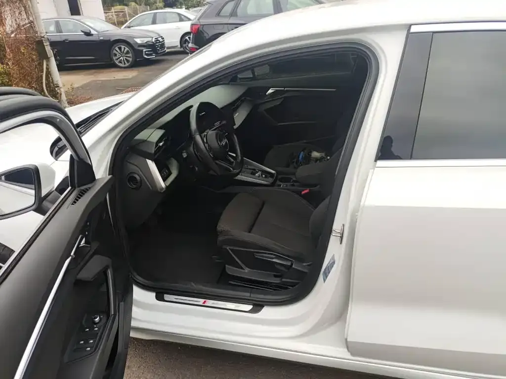 Audi A3 2022 из CN, фото 5