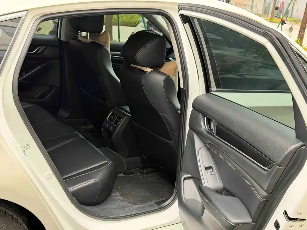 Honda Accord 2022 из CN, фото 9