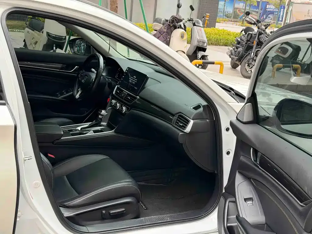 Honda Accord 2022 из CN, фото 4