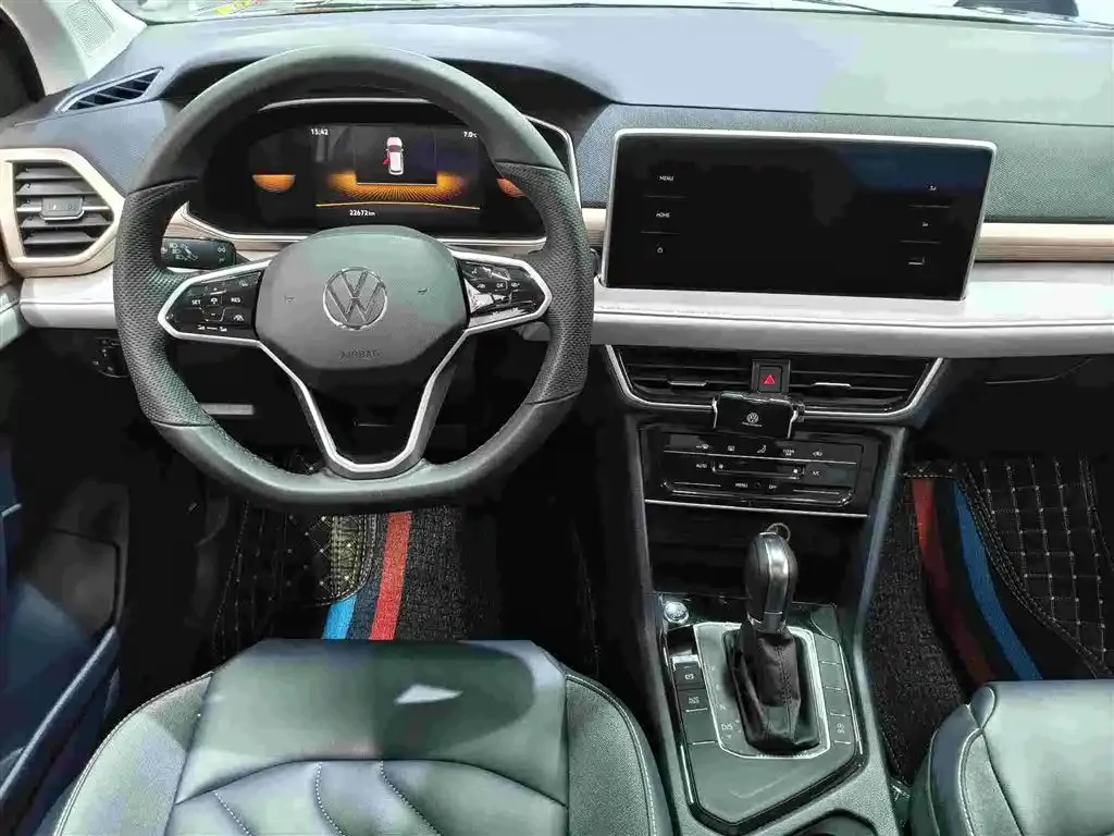 Volkswagen Tharu 2024 из CN, фото 8