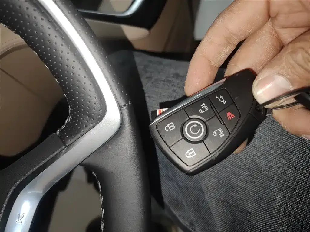 Buick GL8 Hybrid 2025 из CN, фото 7