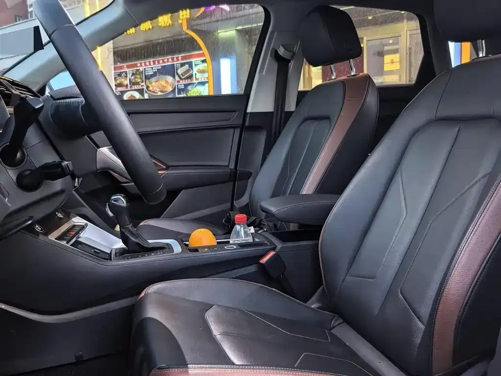 Audi Q3 2021 из CN, фото 7