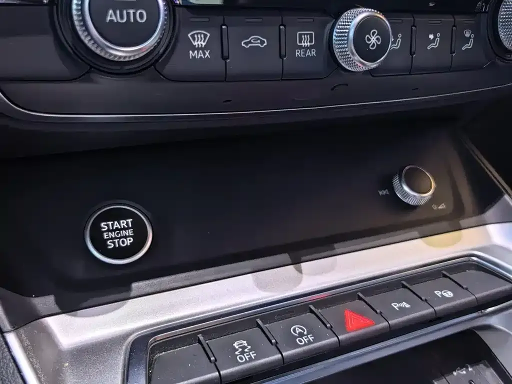 Audi Q3 2021 из CN, фото 5