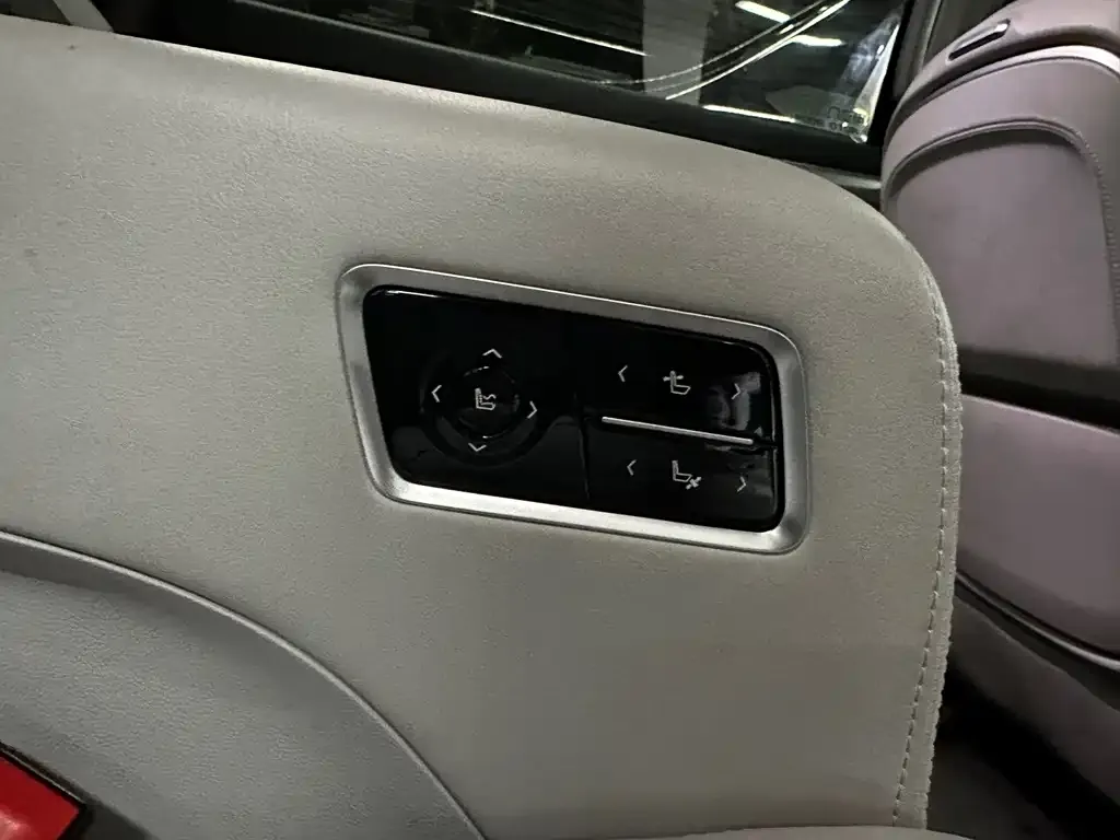 Buick GL8 2024 из CN, фото 4