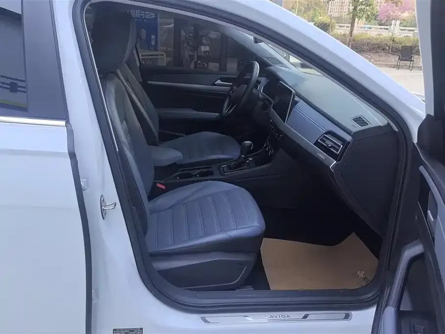 Volkswagen Lavida 2023 из CN, фото 8