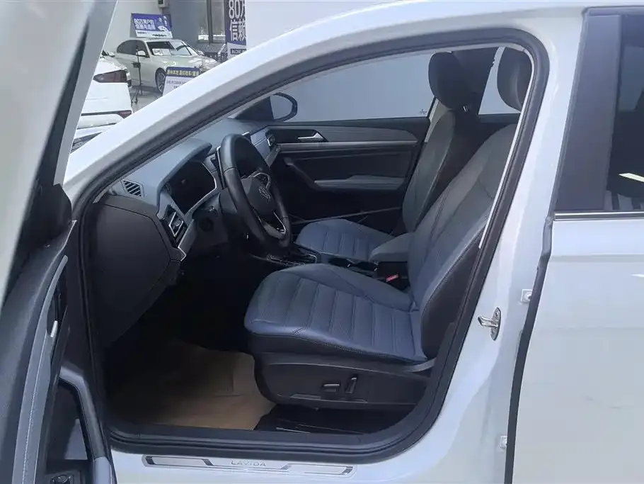 Volkswagen Lavida 2023 из CN, фото 4
