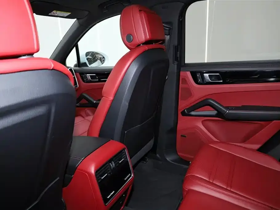 Porsche Cayenne Hybrid 2023 из CN, фото 6