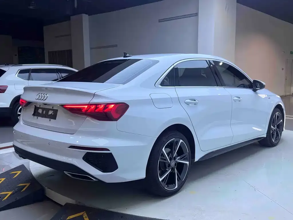 Audi A3 2022 из CN, фото 9