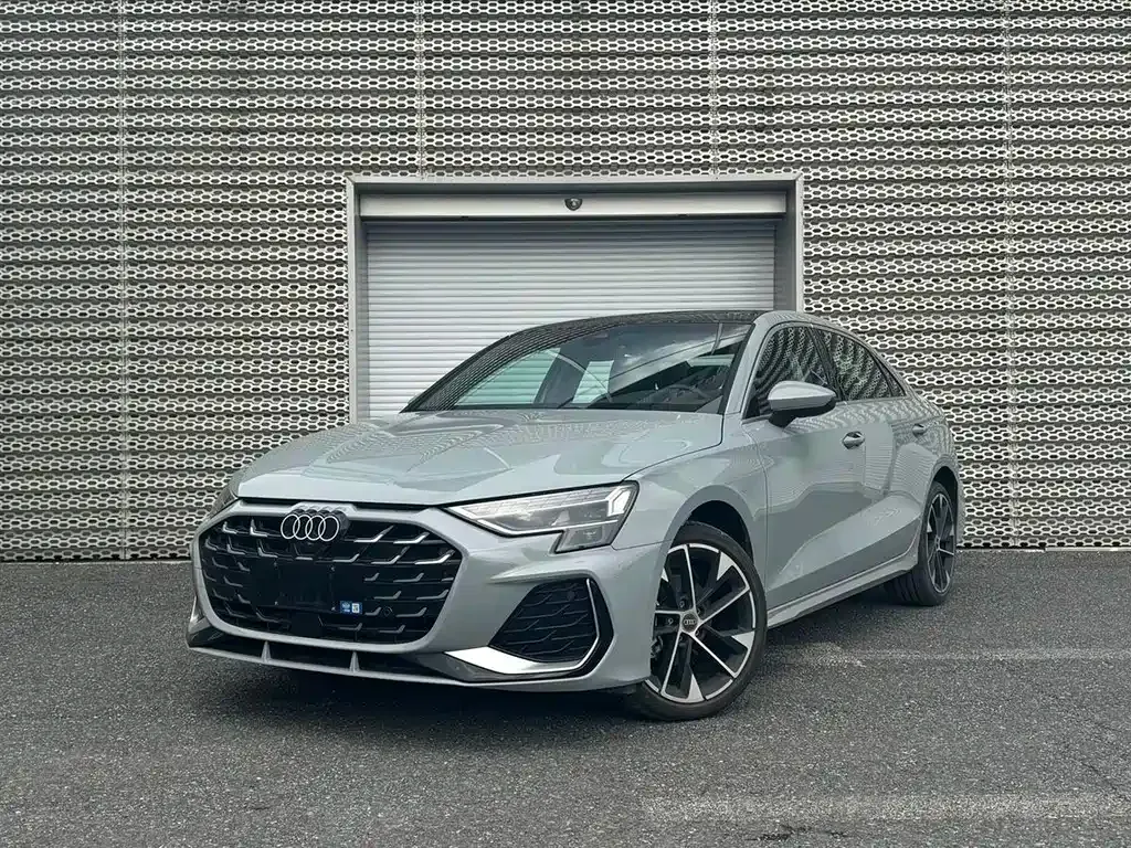 Audi A3 2024 из CN, фото 1