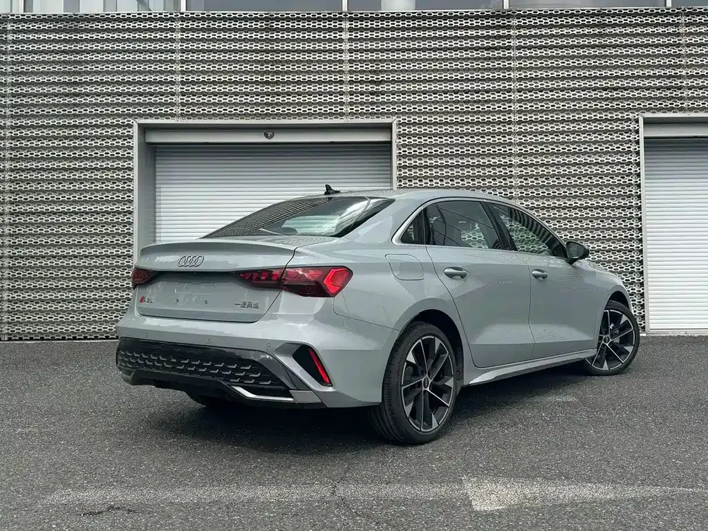 Audi A3 2024 из CN, фото 8