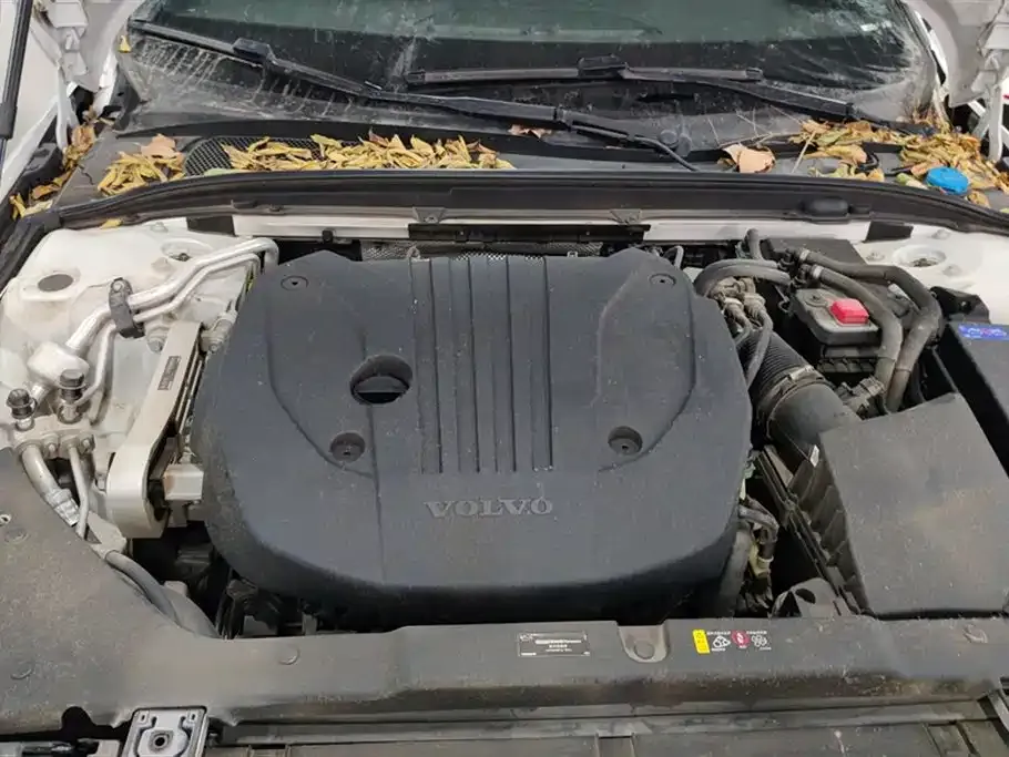 Volvo S60 2022 из CN, фото 4