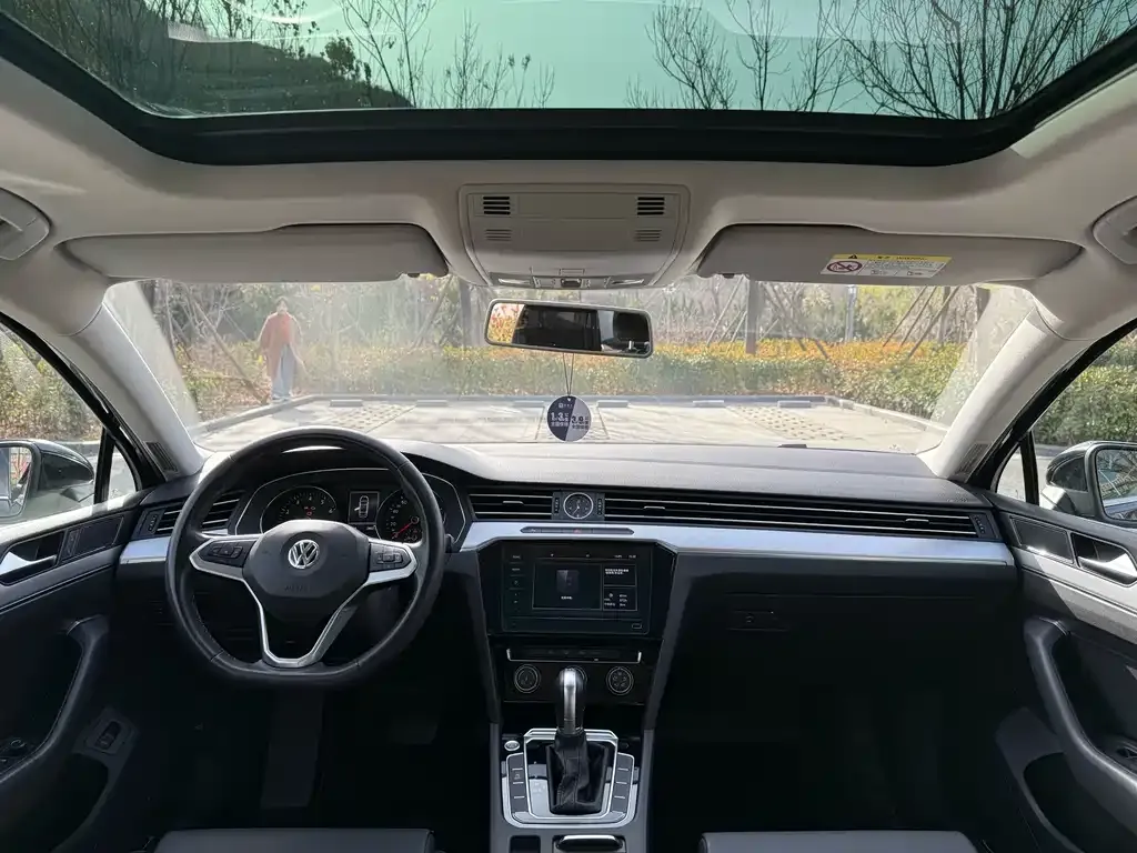 Volkswagen Magotan 2024 из CN, фото 2
