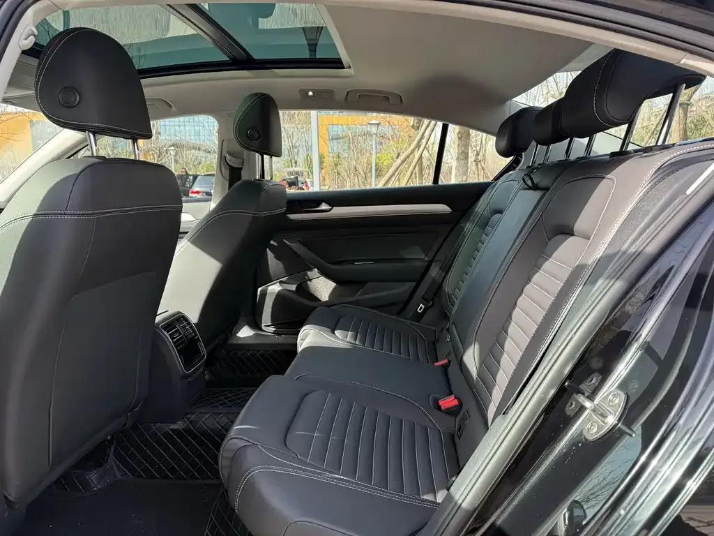 Volkswagen Magotan 2024 из CN, фото 10
