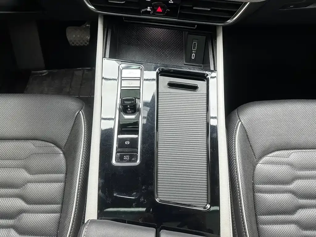 Volkswagen Teramont 2023 из CN, фото 10