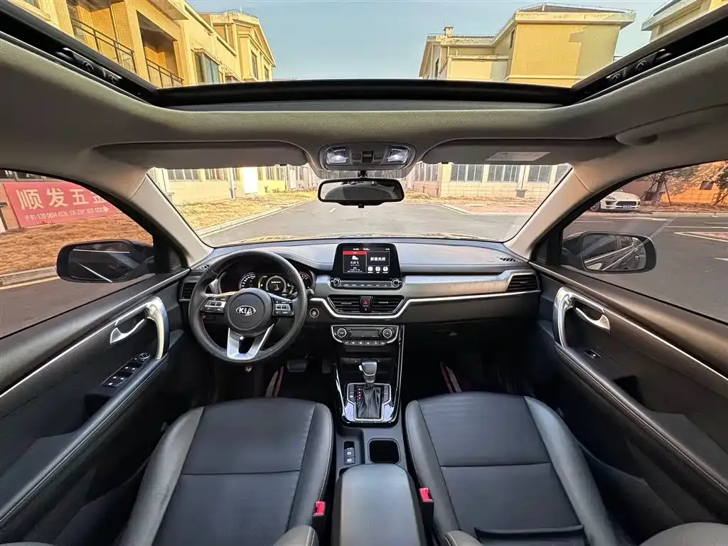 Kia Sportage 2021 из CN, фото 9