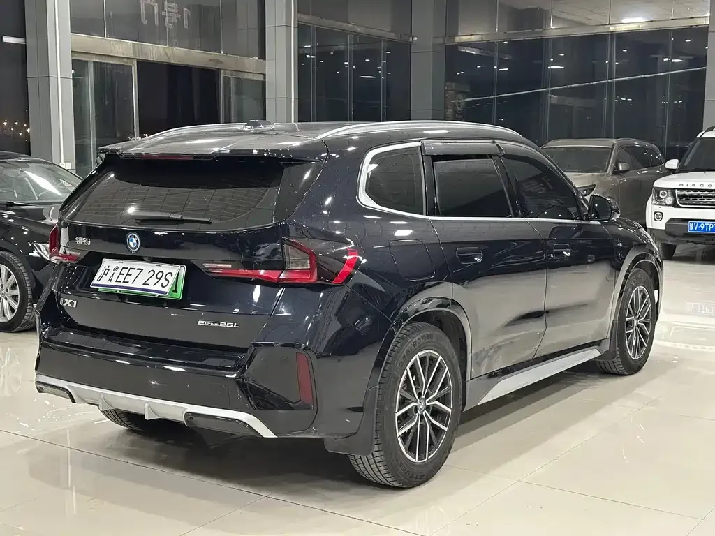 BMW iX1 2024 из CN, фото 7