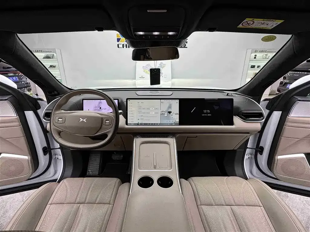 XPeng G9 — фото 8