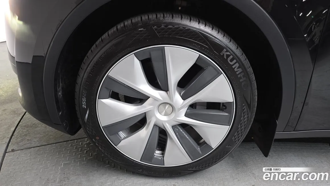 Tesla Model Y 2024 из KR, фото 10