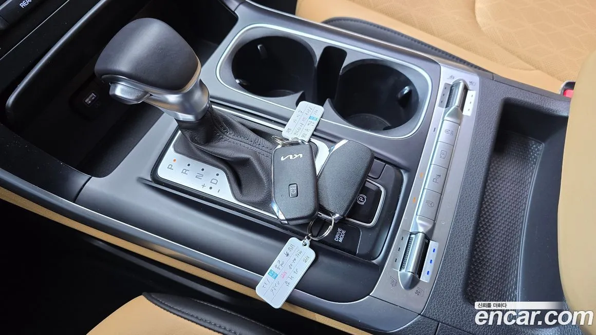 Kia Carnival — фото 10