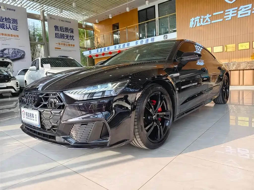 Audi A7L 2023 из CN, фото 1