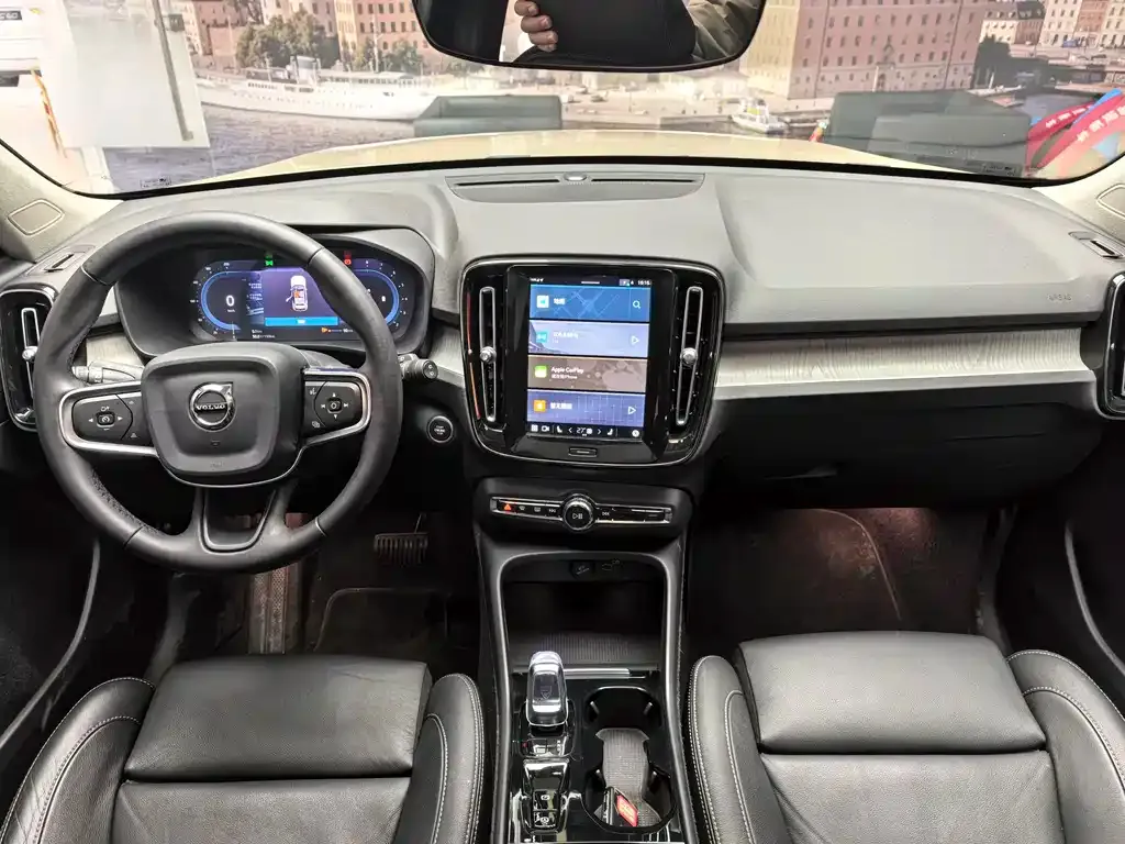 Volvo XC40 2024 из CN, фото 7