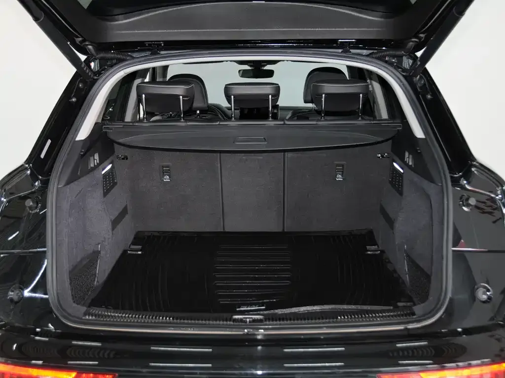 Audi Q5L 2022 из CN, фото 4