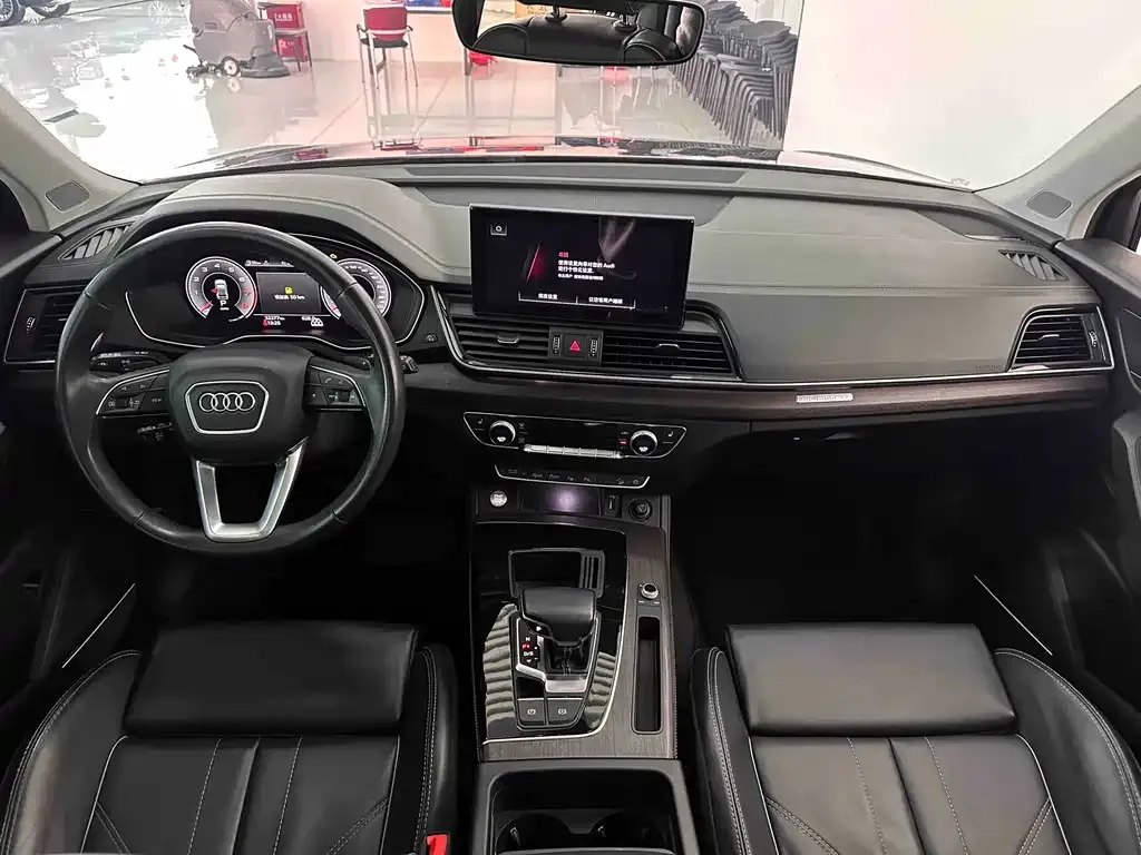 Audi Q5L 2022 из CN, фото 3