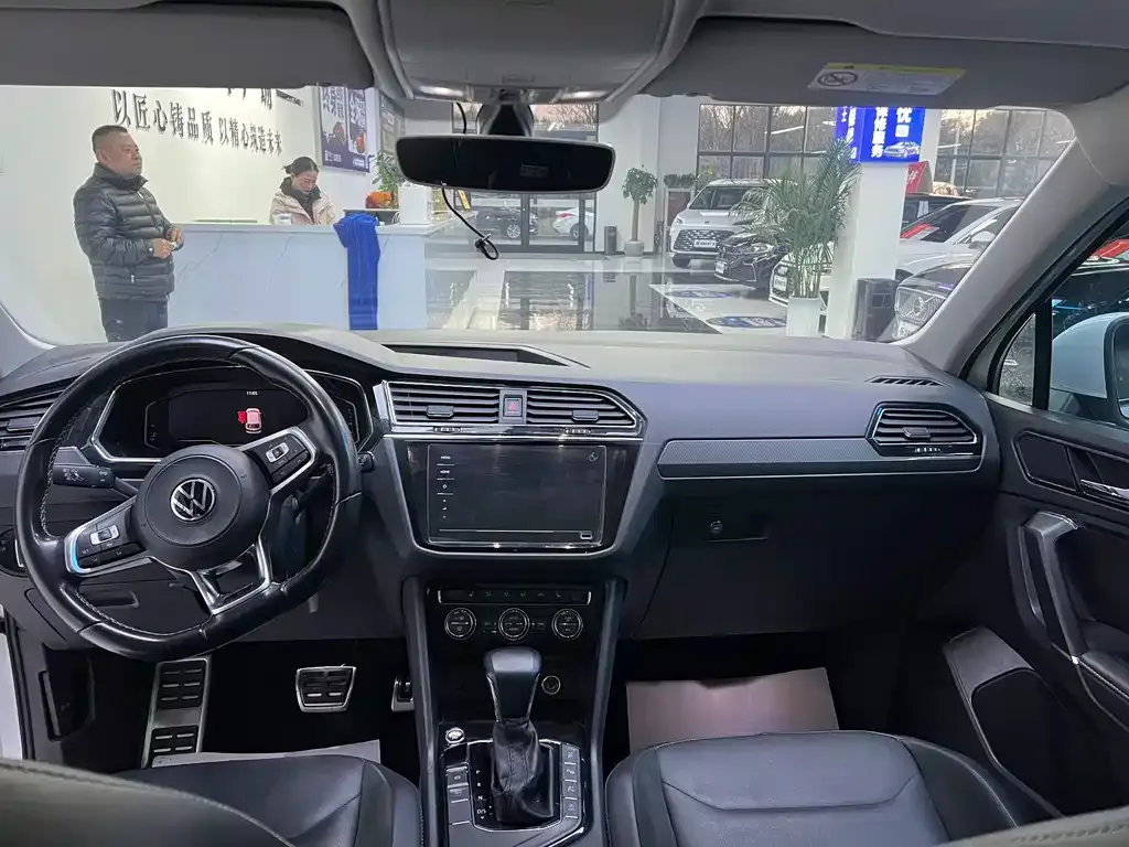 Volkswagen Tiguan L 2021 из CN, фото 7