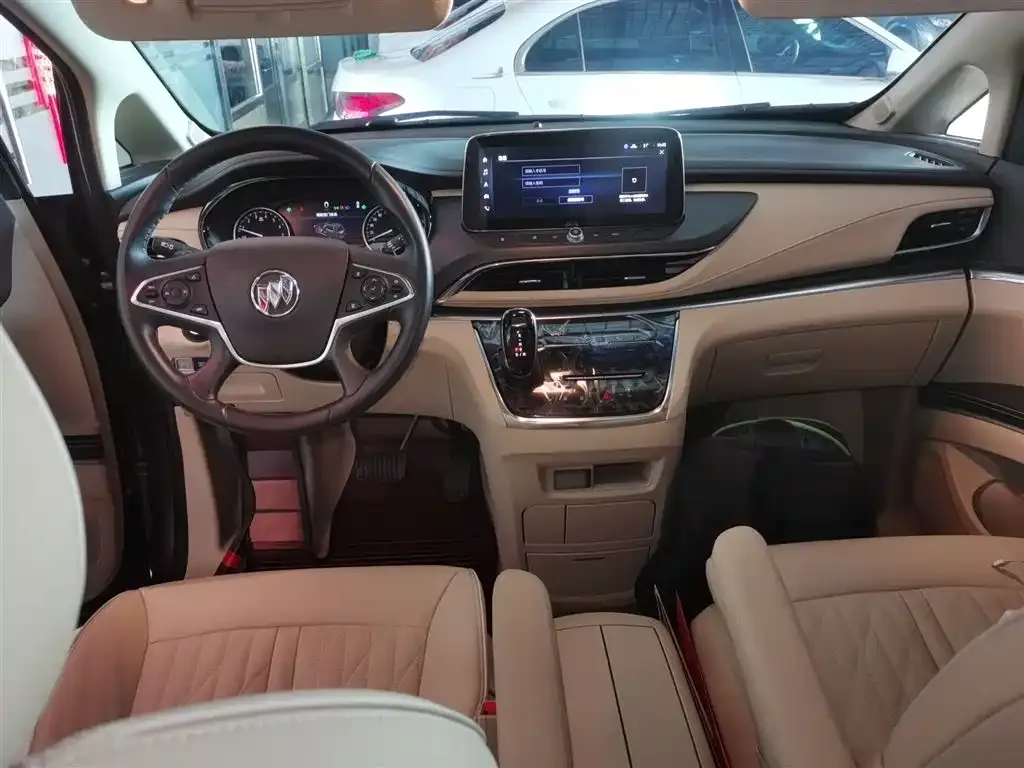 Buick GL8 2024 из CN, фото 2