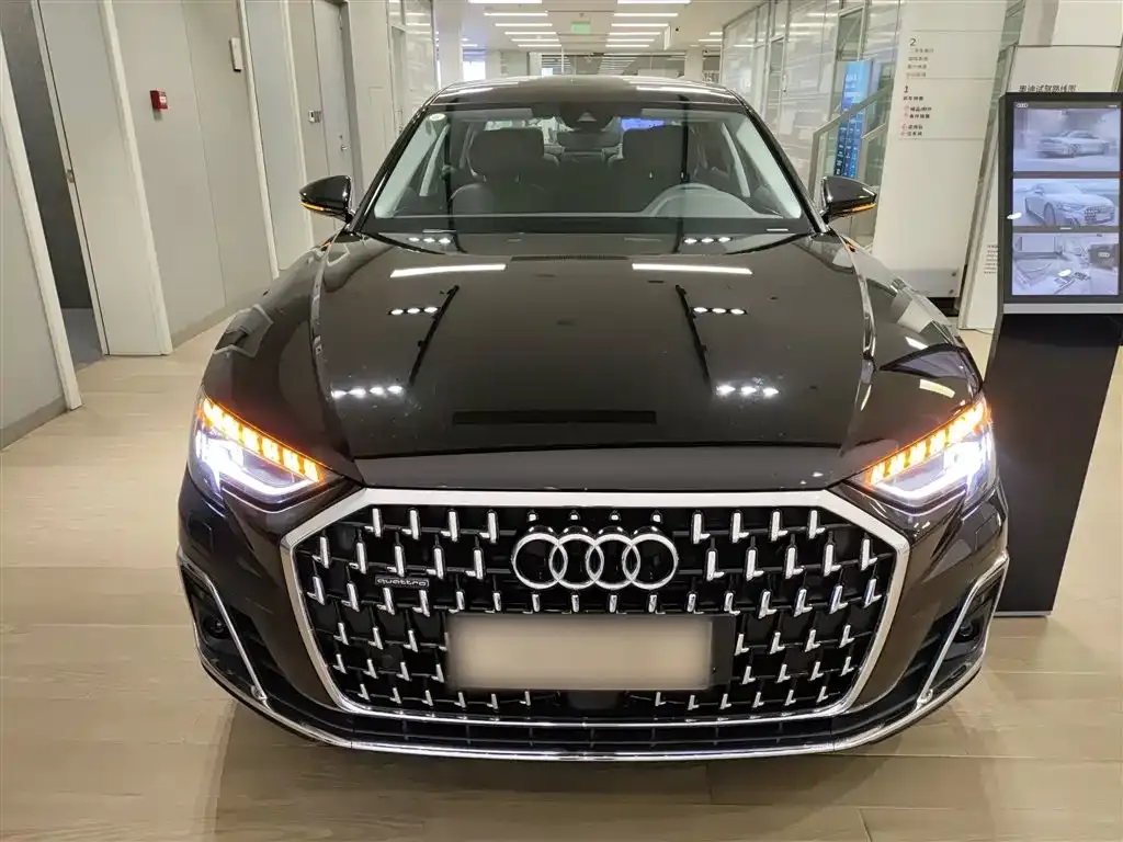 Audi A8 2025 из CN, фото 8