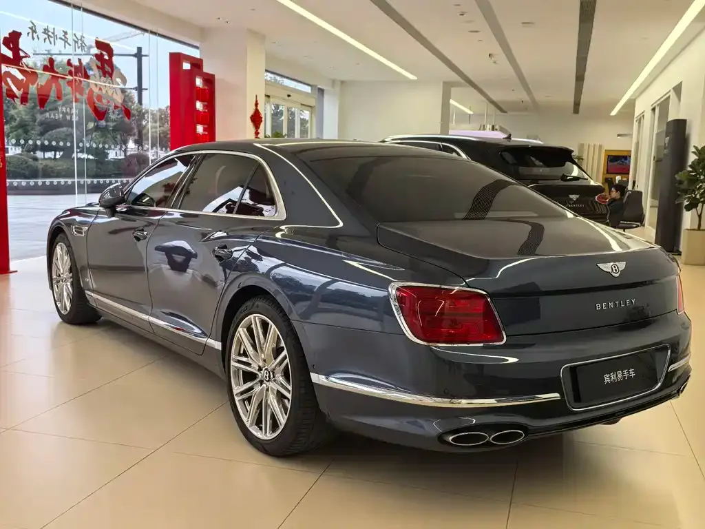 Bentley Flying Spur 2022 из CN, фото 6