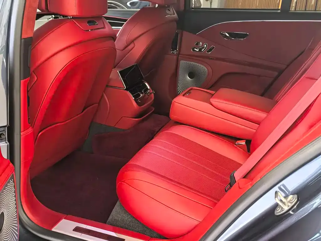 Bentley Flying Spur 2022 из CN, фото 9