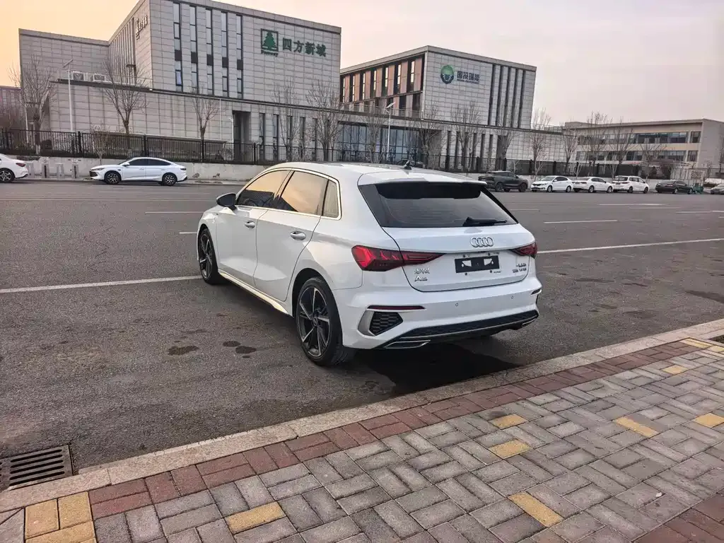 Audi A3 2023 из CN, фото 6