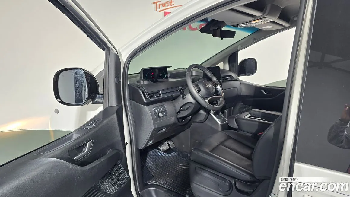 Hyundai Staria — фото 3