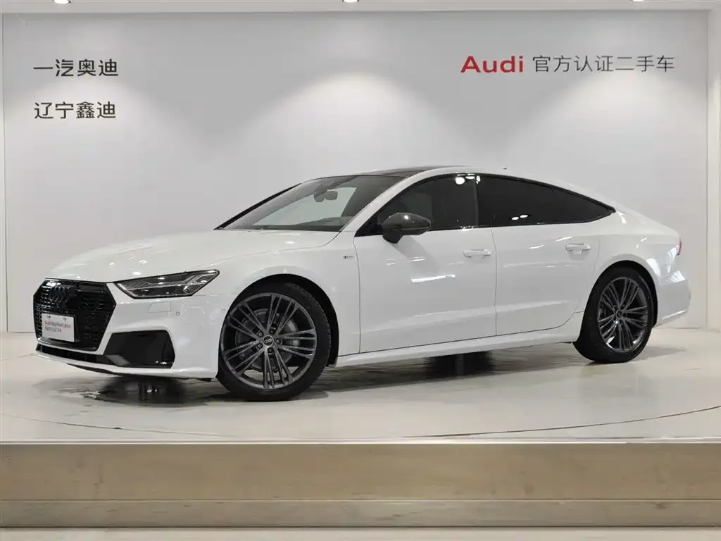 Audi A7 — фото 1