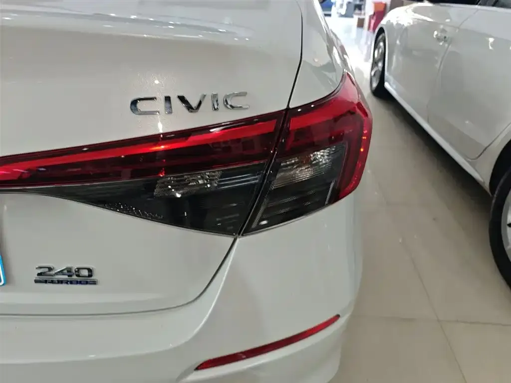 Honda Civic 2023 из CN, фото 2