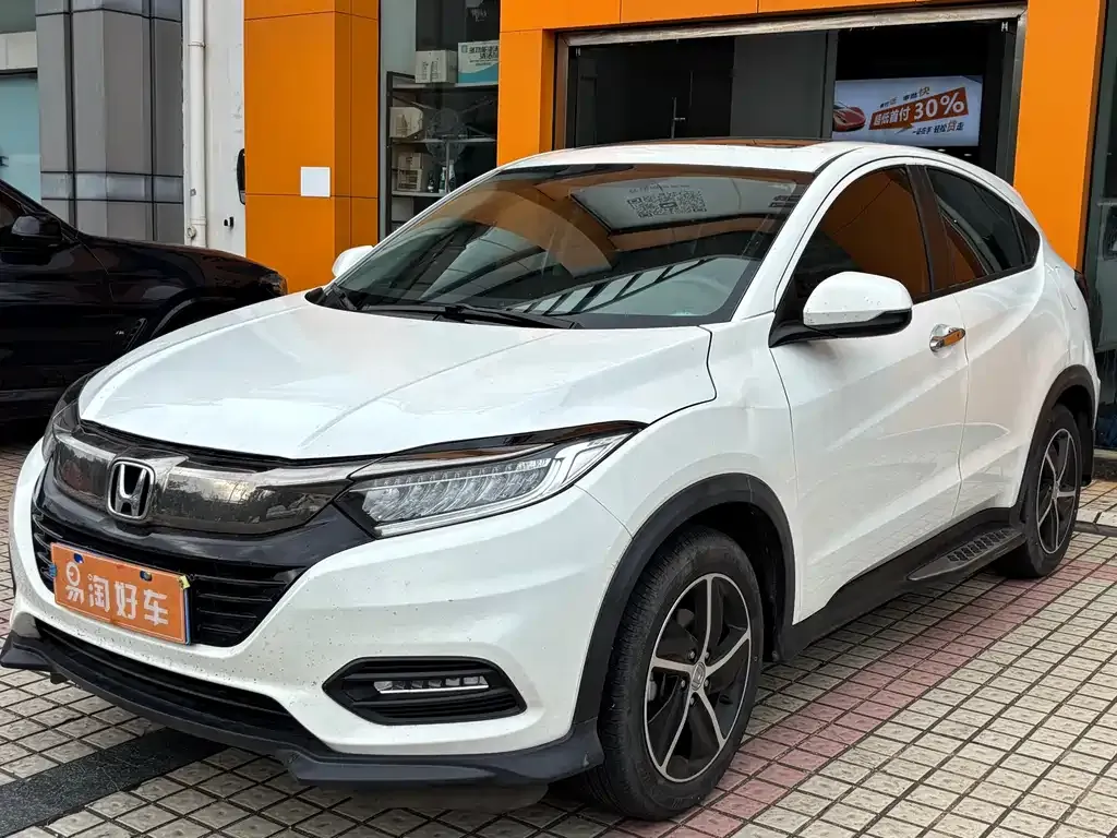 Honda Vezel — фото 1