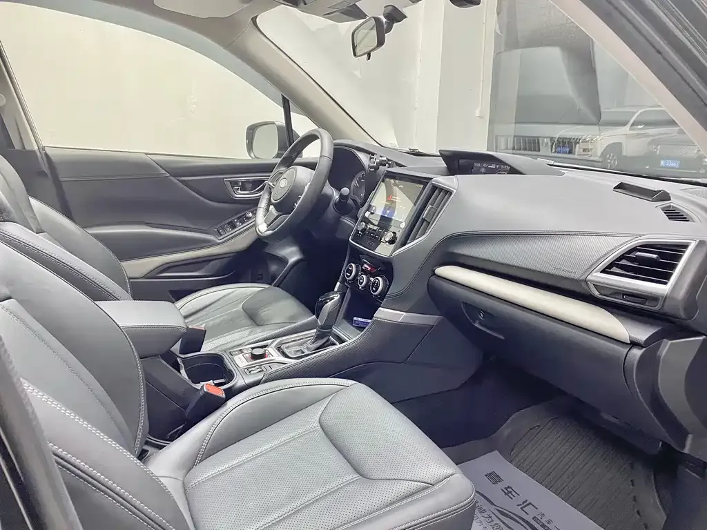 Subaru Forester 2023 из CN, фото 8
