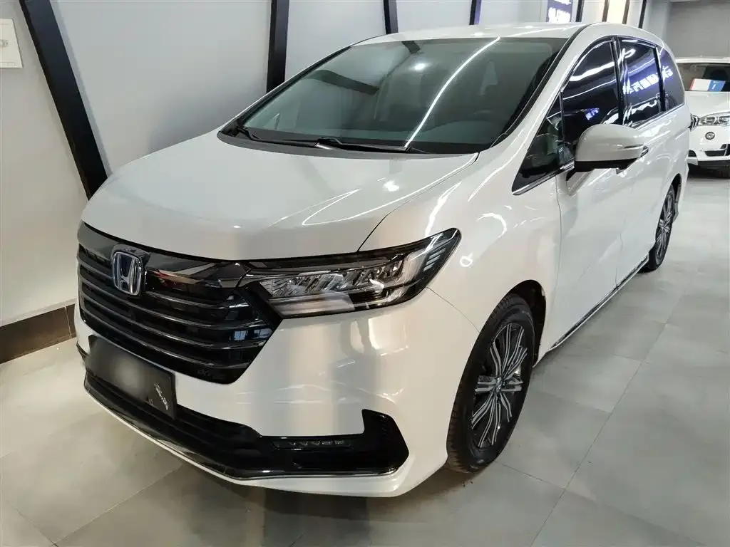Honda Odyssey — фото 1