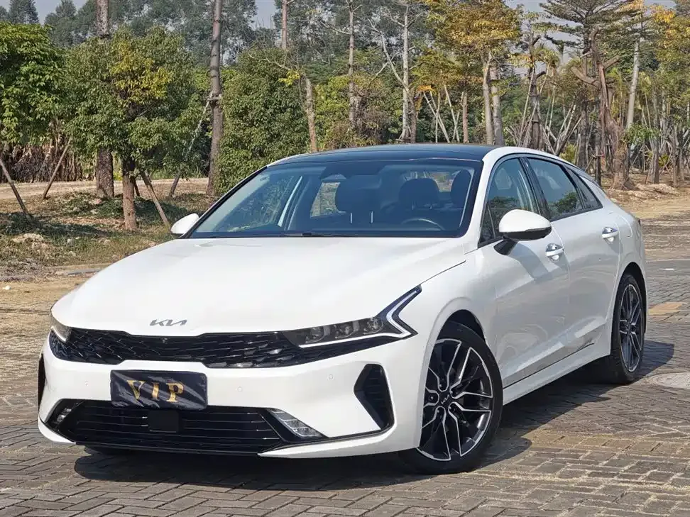 Kia K5 2021 из CN, фото 1