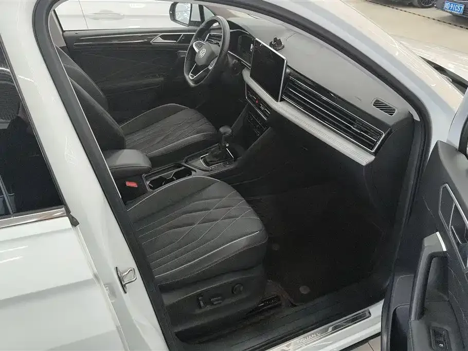 Volkswagen Tiguan L 2023 из CN, фото 6