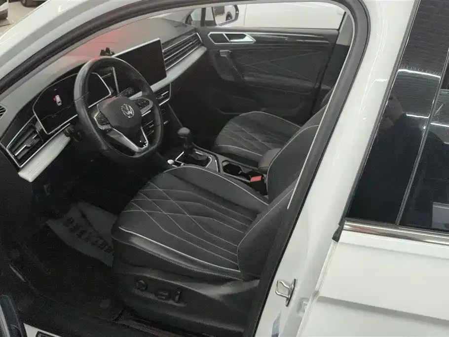 Volkswagen Tiguan L 2023 из CN, фото 3