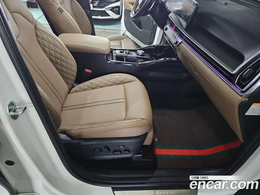 Kia Sorento — фото 8