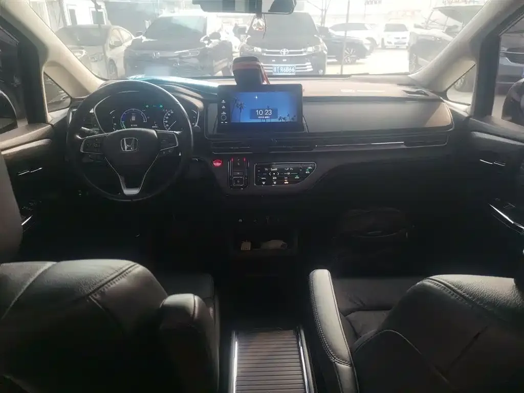 Honda Elysion 2022 из CN, фото 6
