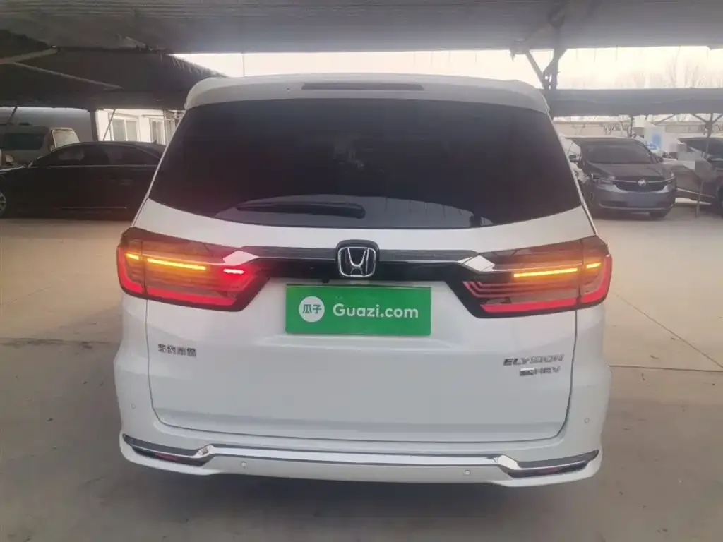 Honda Elysion 2022 из CN, фото 8
