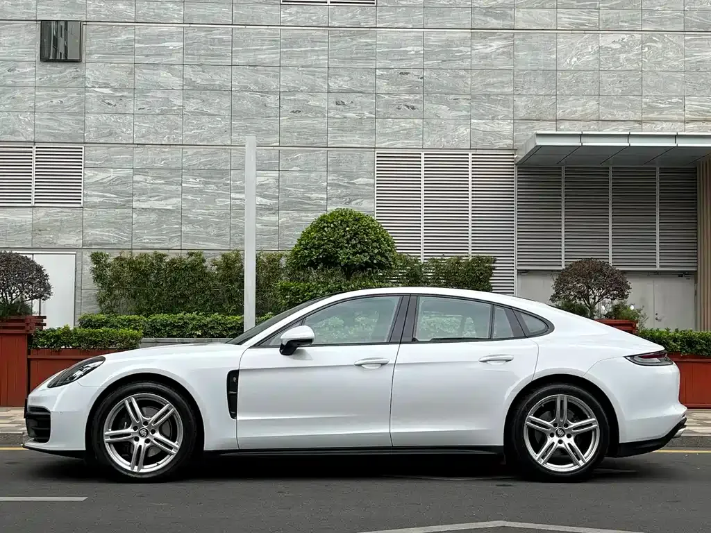 Porsche Panamera — фото 2
