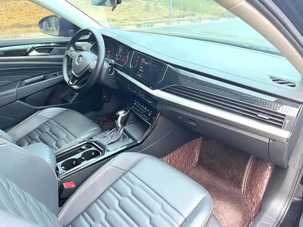 Volkswagen Passat — фото 7
