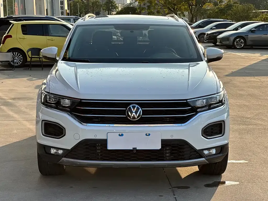 Volkswagen T-Roc — фото 4