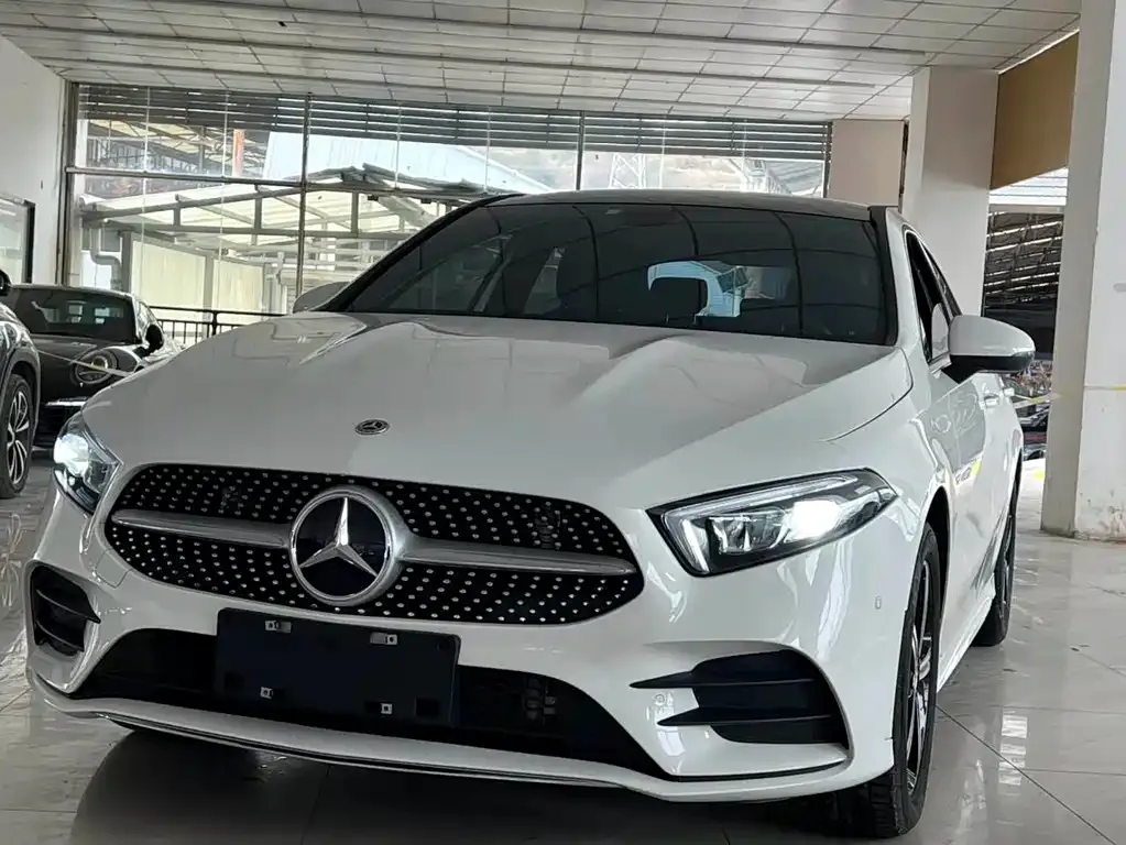 Mercedes-Benz A-Class 2023 из CN, фото 1