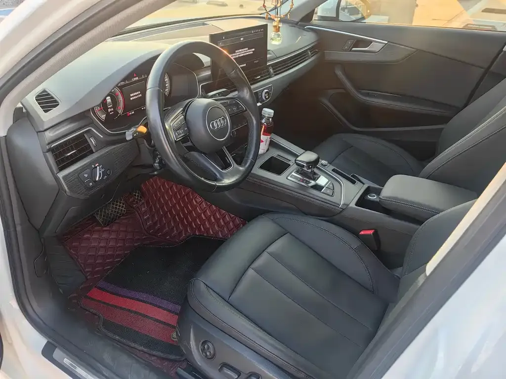 Audi A4L 2022 из CN, фото 7